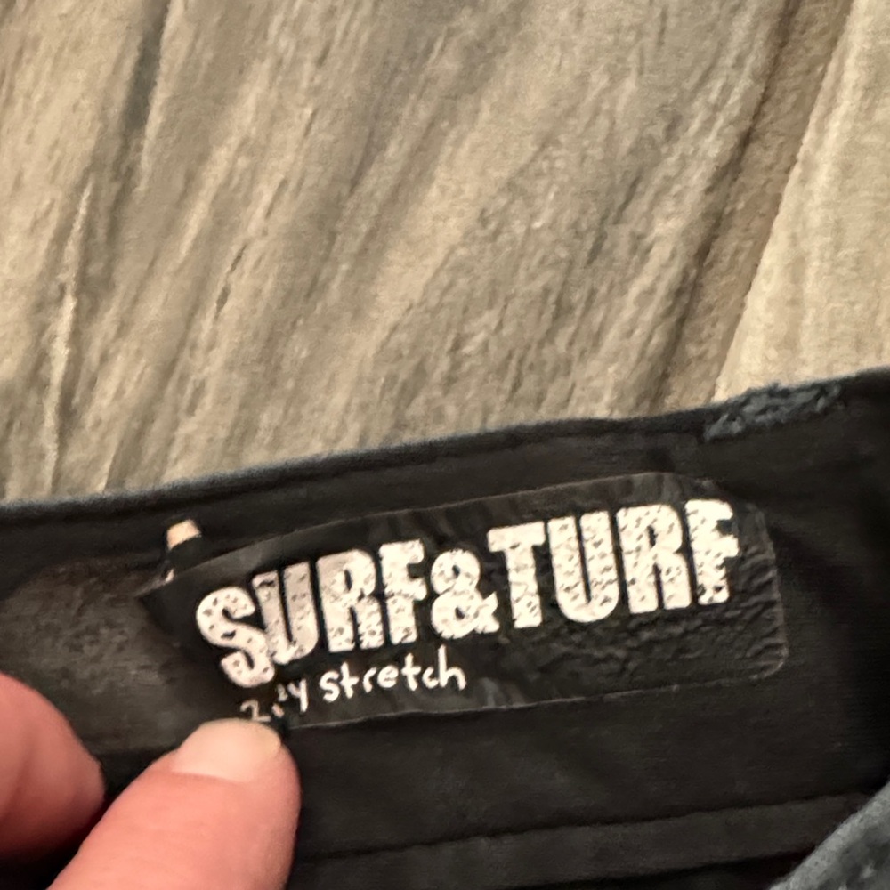 Volcom Surf & Turf Black Lightweight Swim or regular Shorts w Pockets
